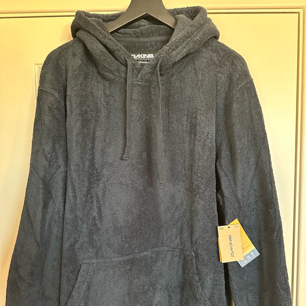 Dakine men’s terrycloth hoodie, new with tags.